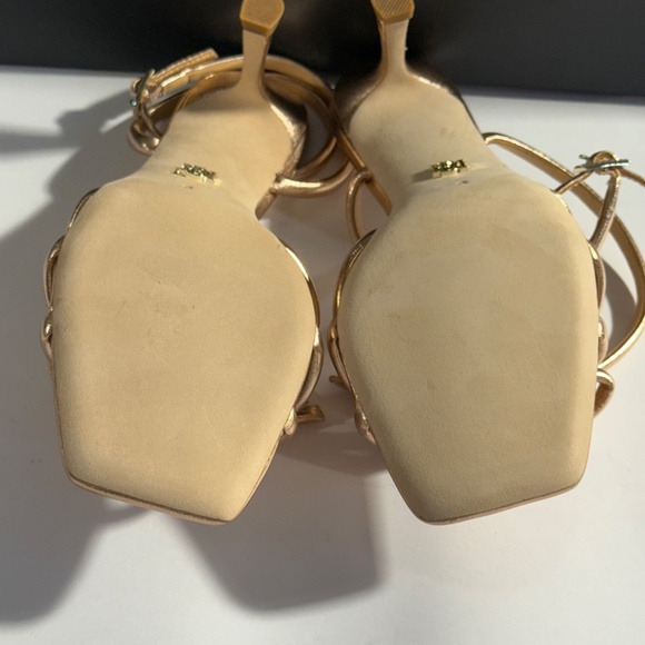 Badgley Mischka Loyalty Ankle Strap Knotted Heel Sandals Size 6 NEW - Picture 10 of 13